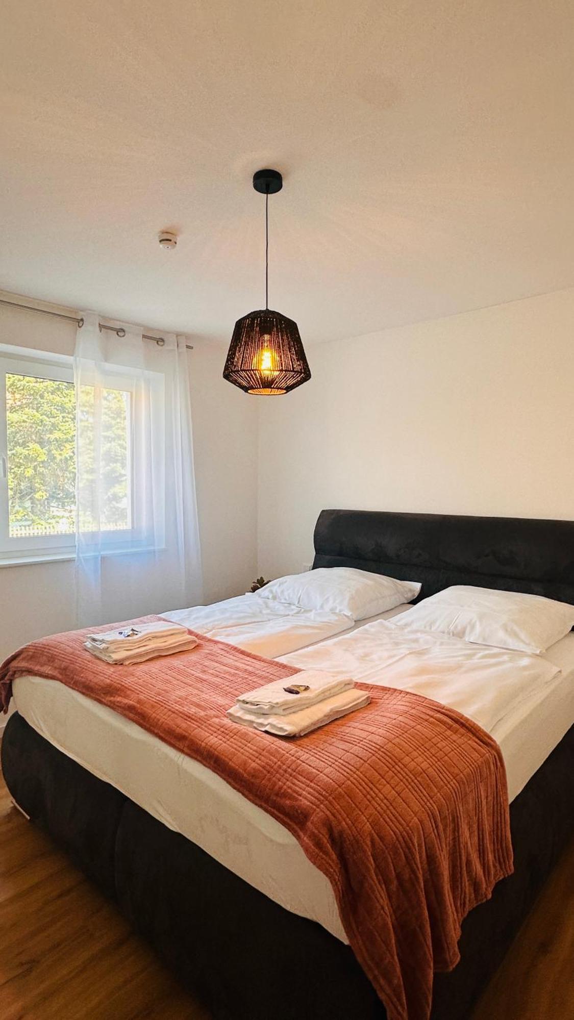אופנבורג Amao-Pearl I Comfort Suite I 94Qm I Kingsize-Bett I Exklusiv Mit Balkon & Tiefgarage I Aufzug מראה חיצוני תמונה
